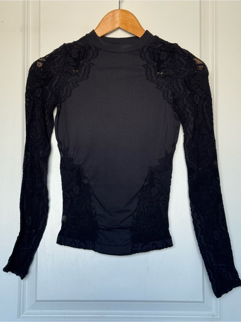 Free People Black Lace-Panel Long Sleeve Top, XS/S